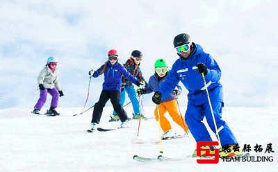 北京懷北滑雪場滑雪團(tuán)建拓展活動(dòng)