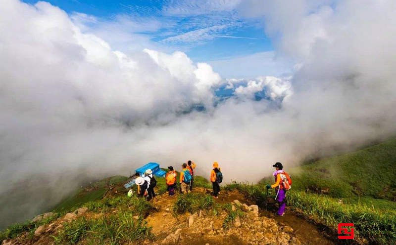 登山團(tuán)建活動新聞稿