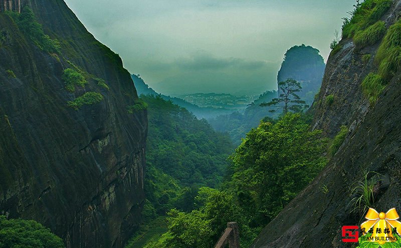 平頂山特色旅游區(qū)--堯山大峽谷團建活動