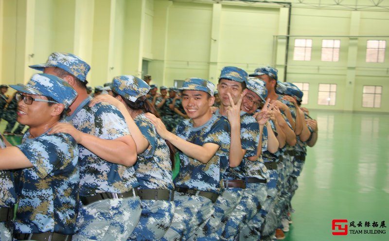 軍訓(xùn)心得體會(huì)-操場上的那抹紅