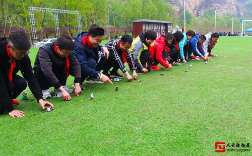 團建再多,不如錢多,拓展訓練再好,不如放假好